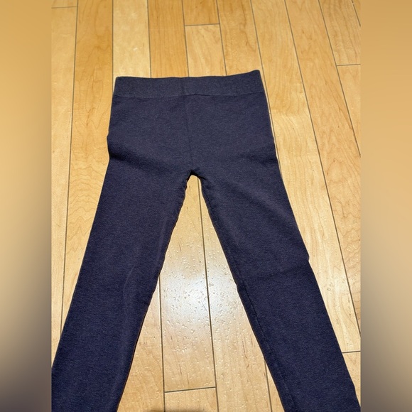 Two pair of grey leggings. Never worn - Picture 3 of 4